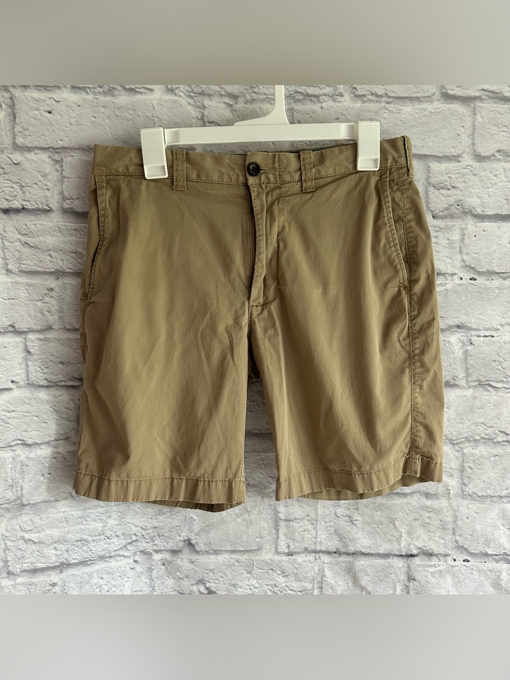 PREOWNED J. CREW STRETCH SHORTS MENS SIZE 30” WAIST 9” INSEAM TAN KHAKI